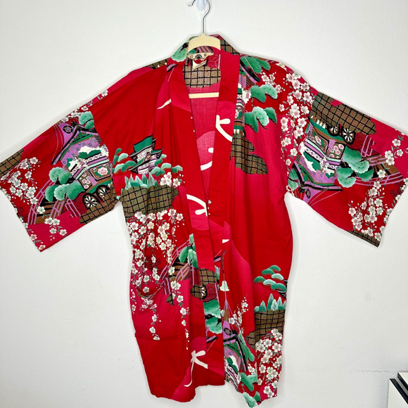 Made In Japan Red Floral Pagoda Multicolor Japanese Kimono and Matching Belt OS - Picture 1 of 15